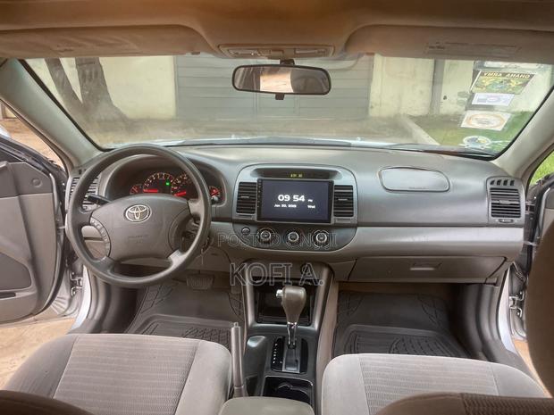 Toyota Camry LE 4dr Sedan (2.4L 4cyl 5A) 2006 Silver