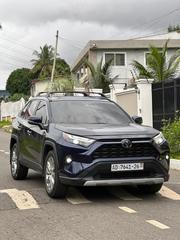 Toyota RAV4 XLE AWD 2023 Blue for sale