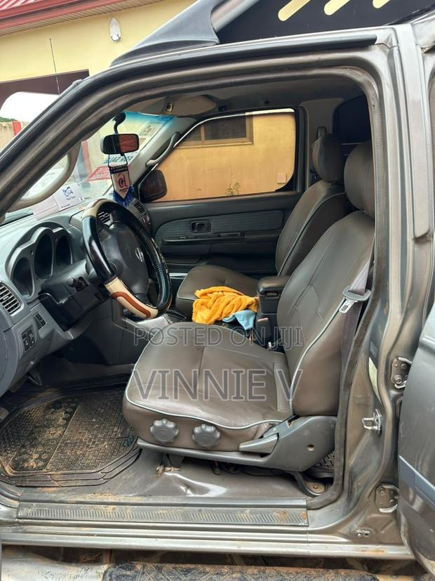 Nissan Xterra Automatic 2003 Gray