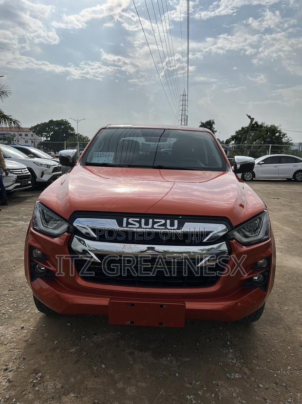 Isuzu D-MAX 2021 Orange