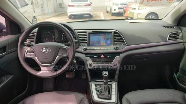 Hyundai Avante 2016 Blue