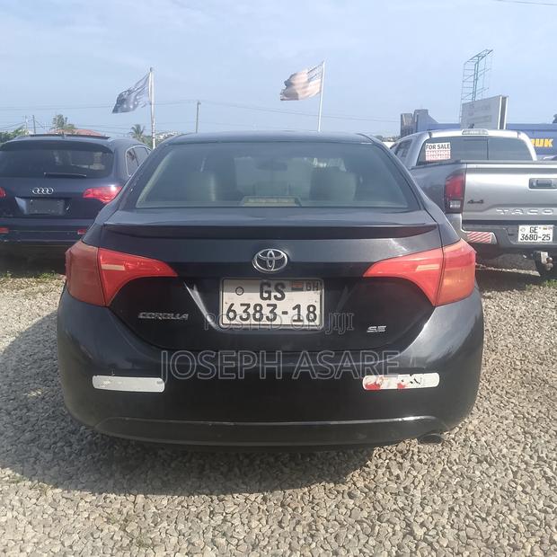 Toyota Corolla 2015 Black