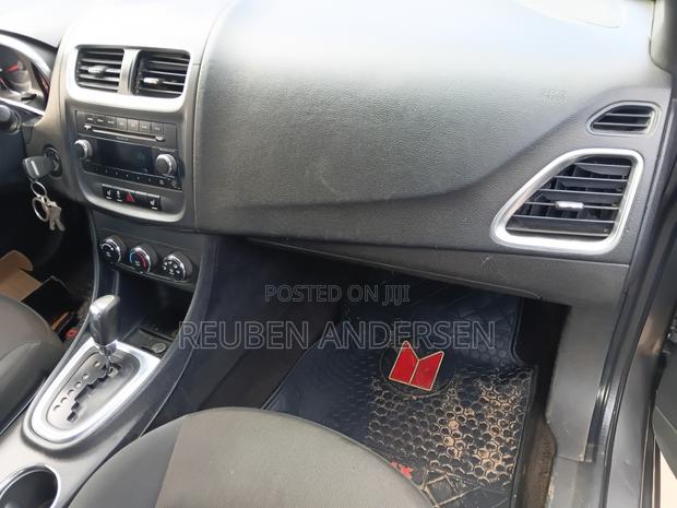 Dodge Avenger SE 2012 Gray