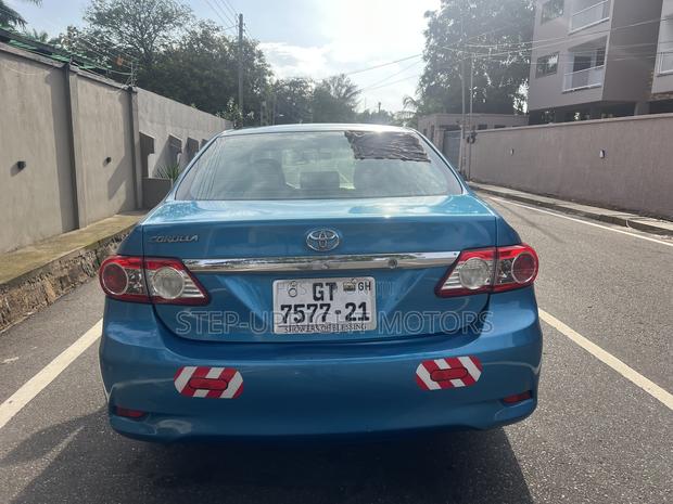 Toyota Corolla 2013 Blue