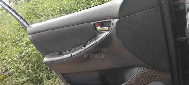 Toyota Corolla 2001 Silver