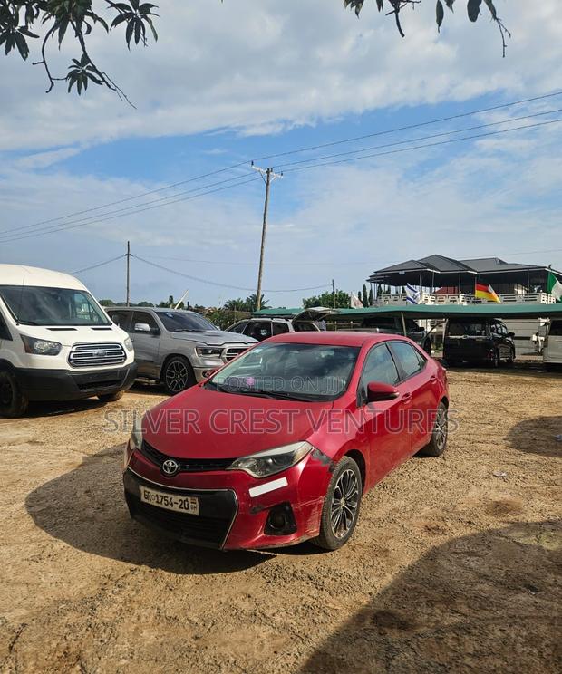 Toyota Corolla S 4dr Sedan (1.8L 4cyl CVT) 2016 Red
