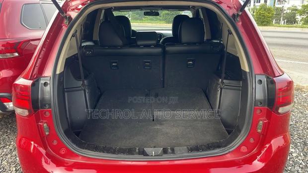 Mitsubishi Outlander SE AWC 2017 Red