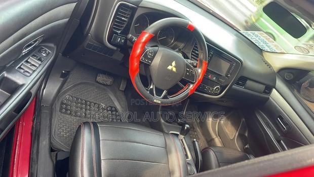 Mitsubishi Outlander SE AWC 2017 Red