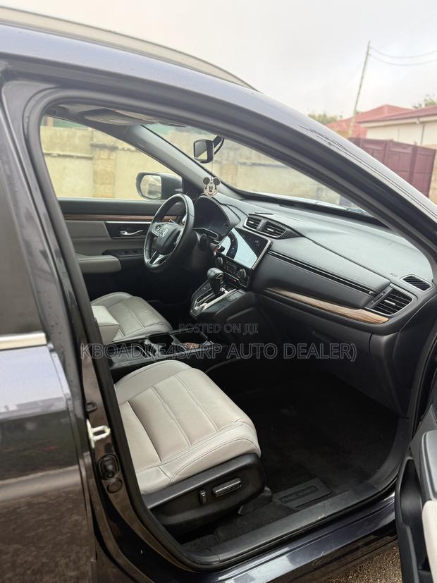 Honda CR-V Touring AWD 2019 Gray