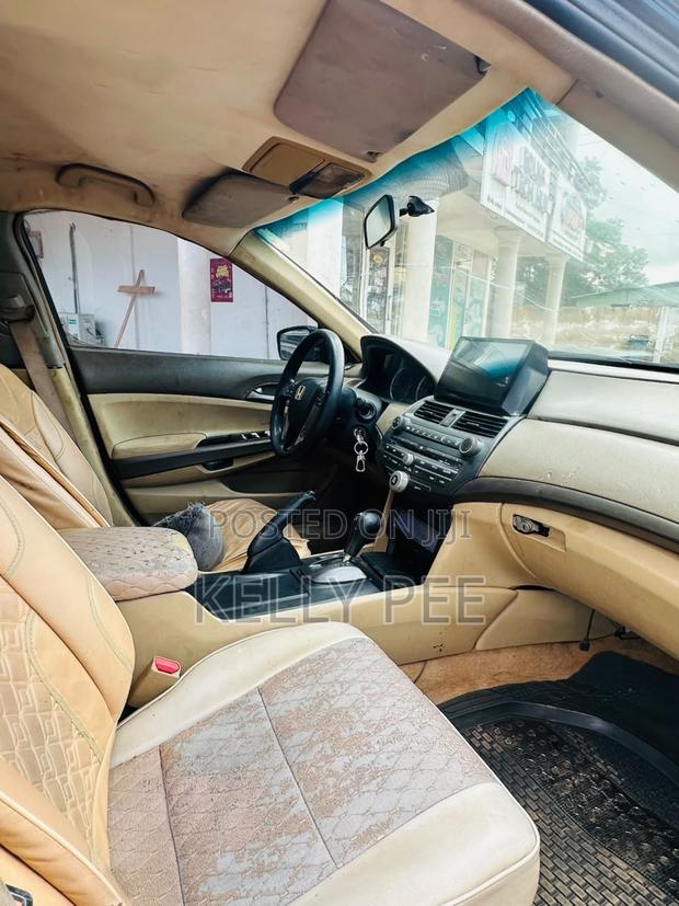 Honda Accord 2010 Black