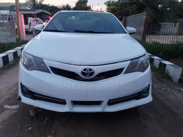Toyota Camry 2014 White