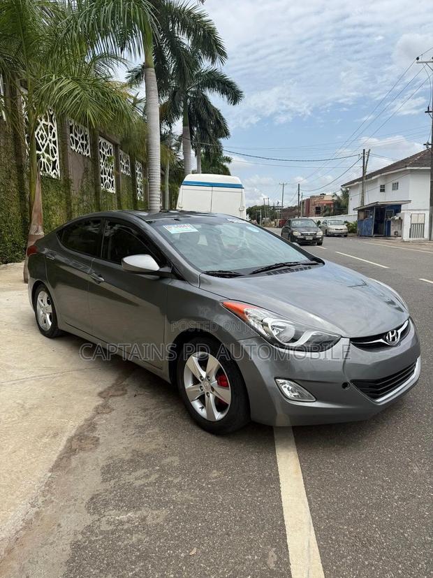 Hyundai Elantra 2013 Gray