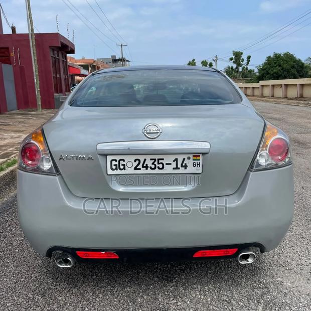 Nissan Altima 2.5 S Sedan 2010 Gray