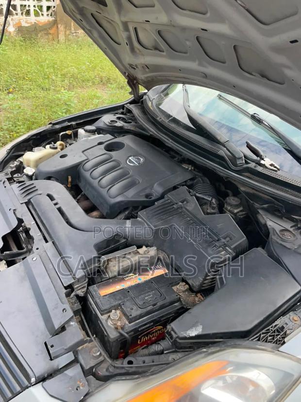 Nissan Altima 2.5 S Sedan 2010 Gray