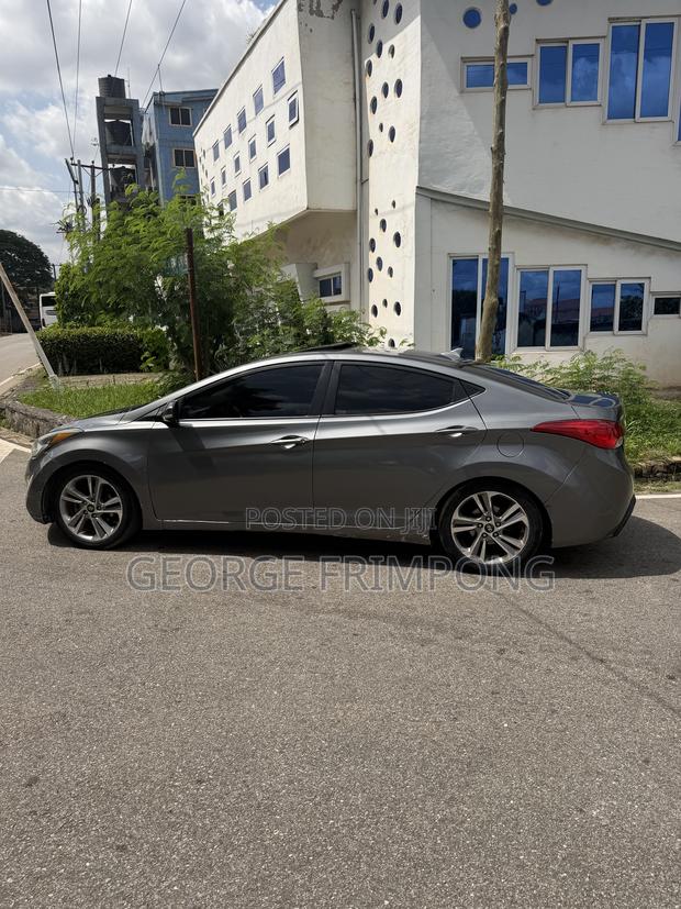 Hyundai Elantra 2013