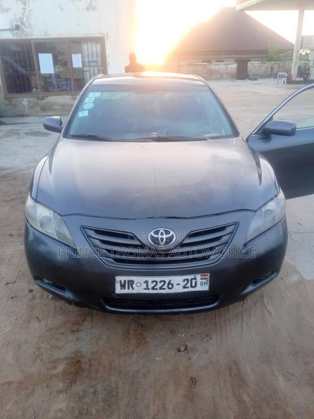Toyota Camry 2009 Gray