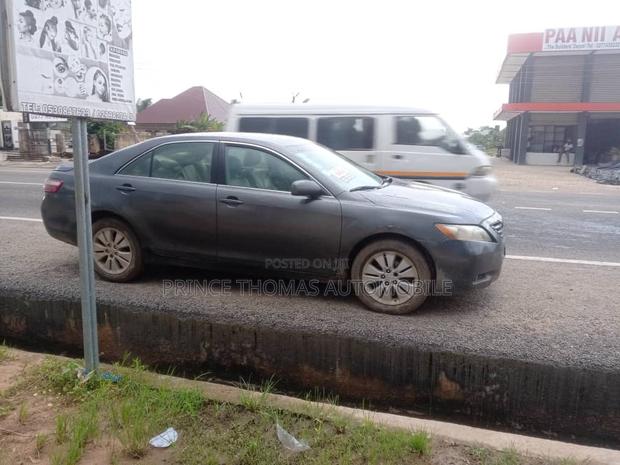 Toyota Camry 2009 Gray