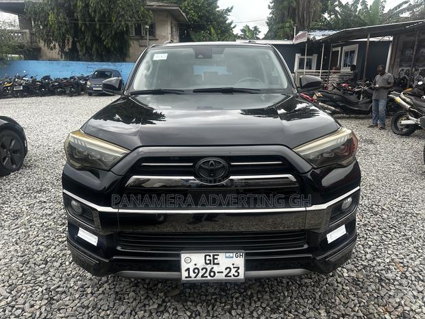 Toyota 4-Runner Limited 2021 Black