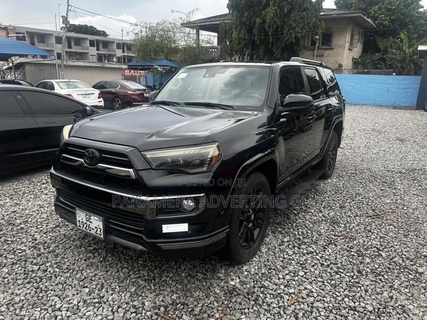 Toyota 4-Runner Limited 2021 Black