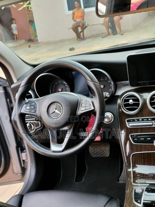 Mercedes-Benz C300 Base 4Matic Sedan AWD (2.0L 4cyl 7A) 2016 Gray