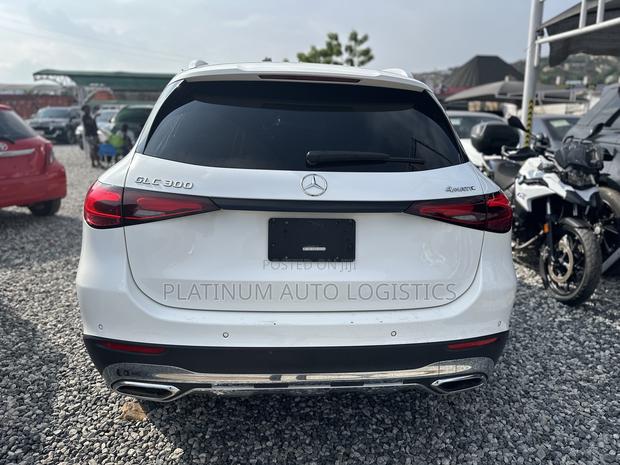 Mercedes-Benz GLC-Class GLC 300 2025 White