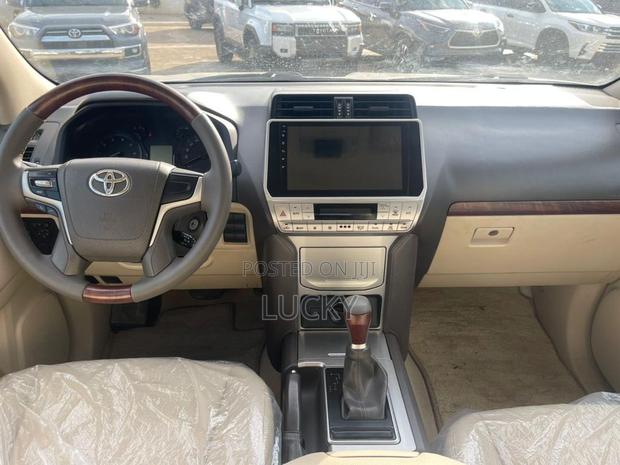 Toyota Land Cruiser Prado 4.0 Petrol TX-L 2018 White