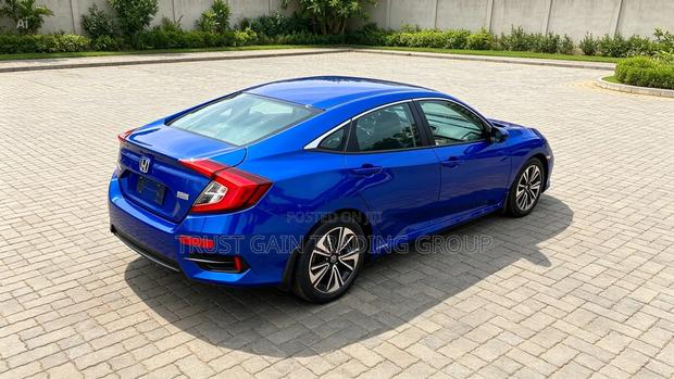 Honda Civic 2016 Blue