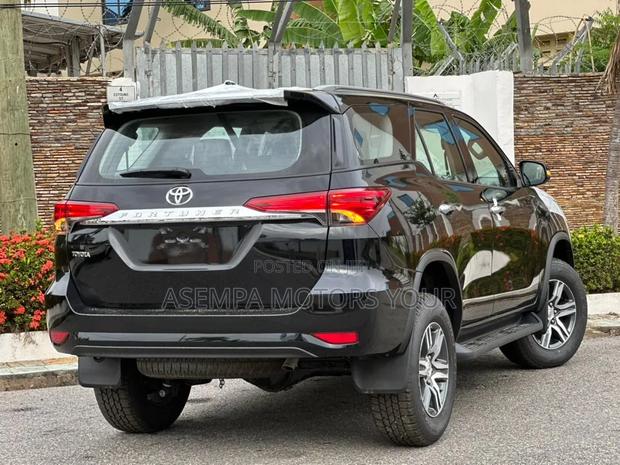 New Toyota Fortuner 2025 Black