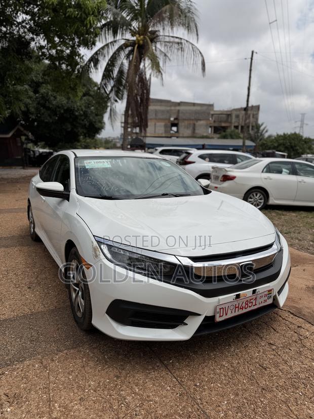 Honda Civic LX 4dr Sedan (2.0L 4cyl) 2017 White