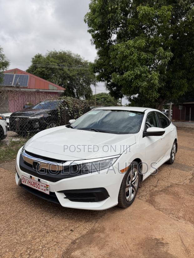 Honda Civic LX 4dr Sedan (2.0L 4cyl) 2017 White