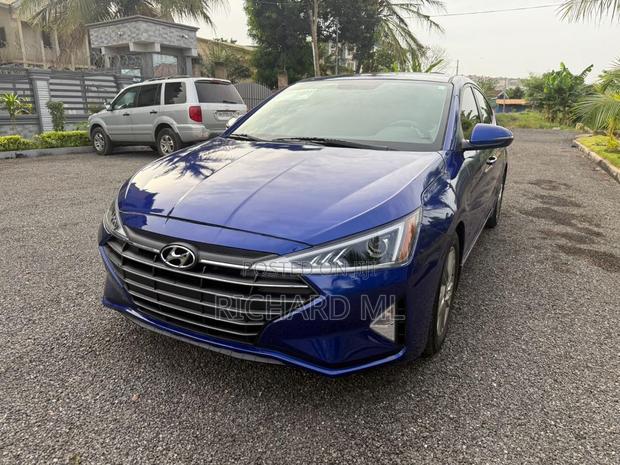 Hyundai Elantra SEL 2019 Blue