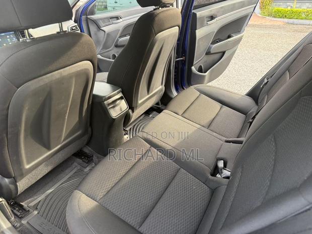 Hyundai Elantra SEL 2019 Blue