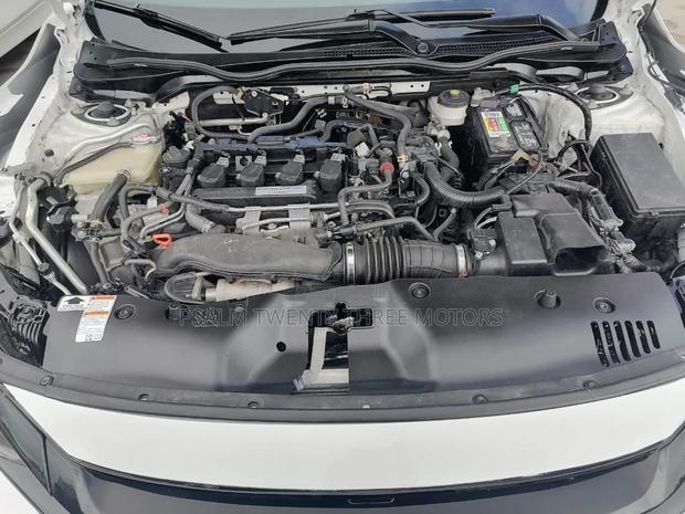 Honda Civic 2019 White