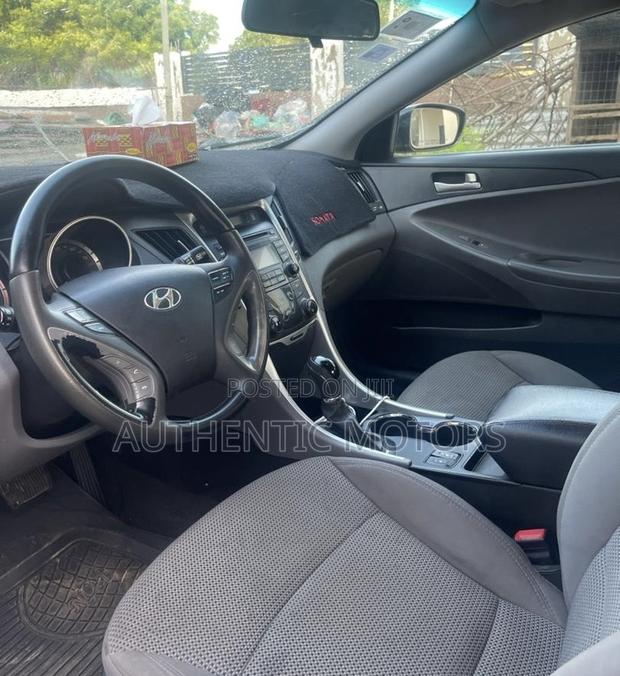 Hyundai Sonata 2013 Black