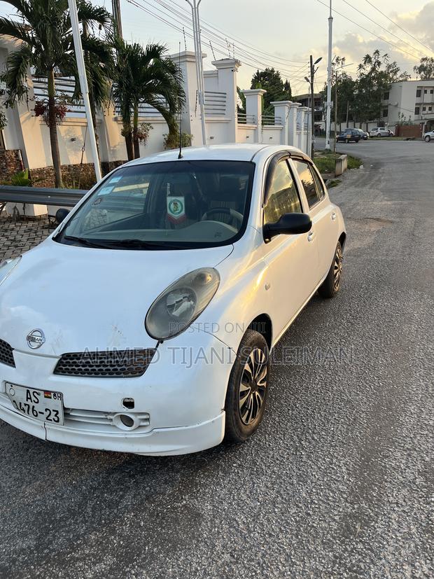 Nissan March 1.2 FWD 2005 White