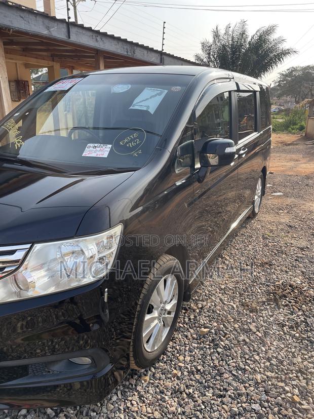 Honda Stepwgn 2013 Black
