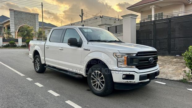 Ford F-150 XLT 4x2 SuperCab Styleside 6.5 ft. box 145 in. WB 2020 White