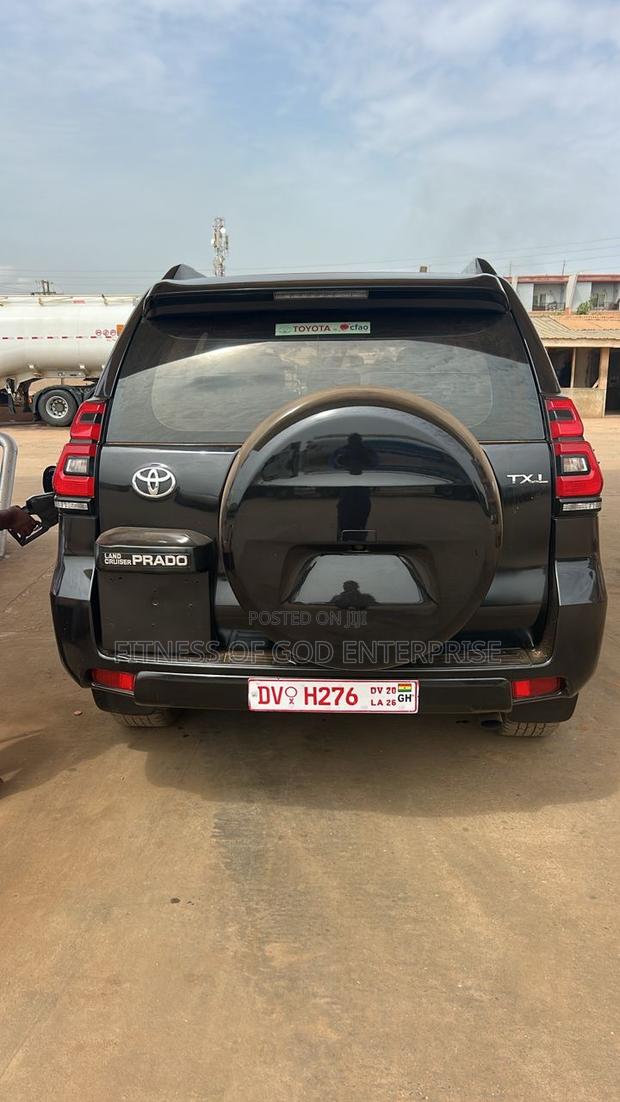 Toyota Land Cruiser Prado 2021 Black
