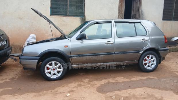 Volkswagen Golf 1999 Gray