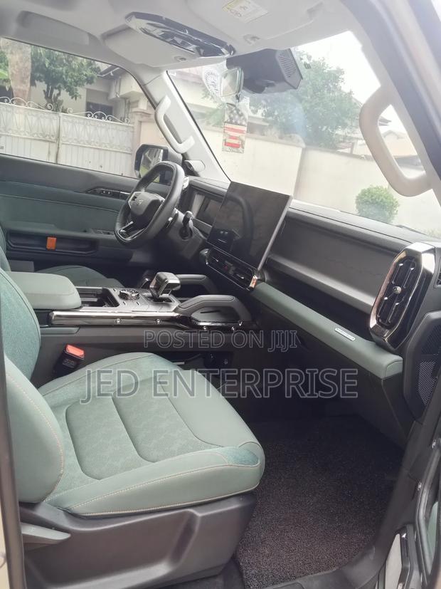 Jetour T2 2.0 Petrol AWD 2023 Beige