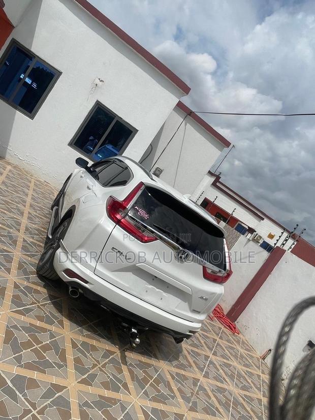Honda CR-V Touring AWD 2019 White