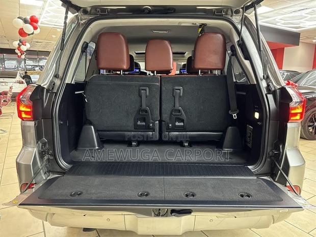 Lexus LX 570 AWD 2021 Gold