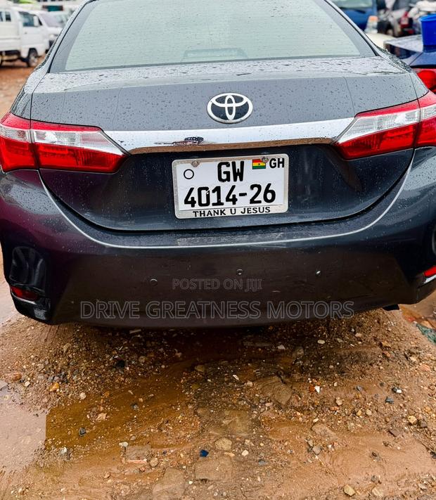 Toyota Corolla 2015 Gray