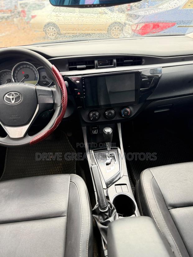 Toyota Corolla 2015 Gray