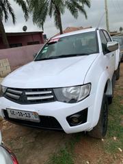 Mitsubishi L200 2010 White for sale