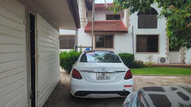 Mercedes-Benz C300 2015 White