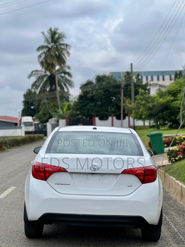 Toyota Corolla L 4dr Sedan (1.8L 4cyl CVT) 2017 White