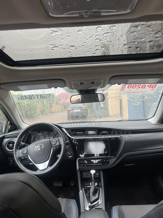 Toyota Corolla SE (1.8L 4cyl 2A) 2019 Black