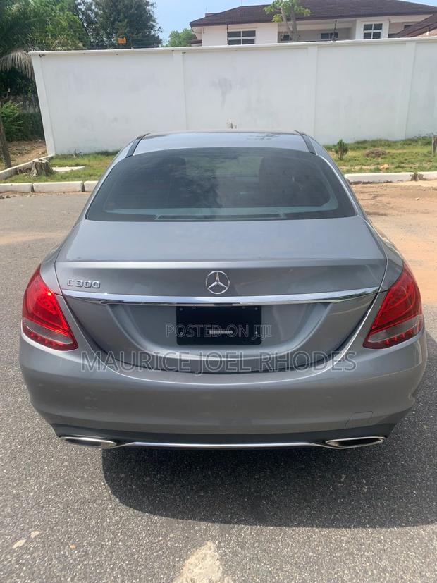 Mercedes-Benz C300 2016 Silver
