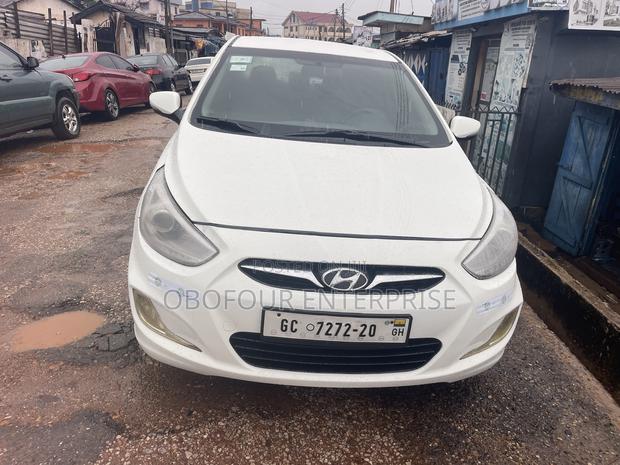 Hyundai Accent GLS 2013 White